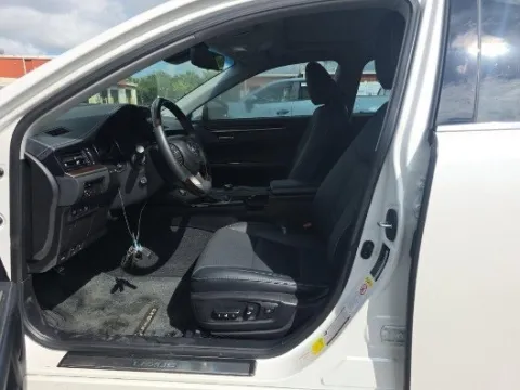 More photos of 2017 Lexus ES 350 at Gulliver Auto Group, TX