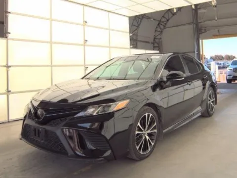 Black 2018 Toyota Camry SE for sale in Plano, TX