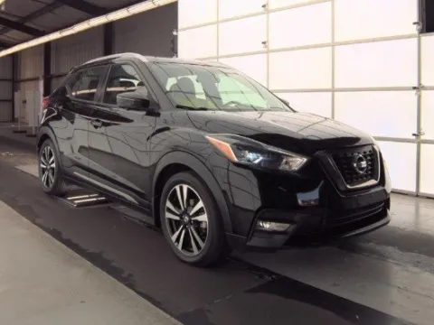 Photos of 2019 Nissan Kicks SR for sale in Plano, TX at Gulliver Auto Group