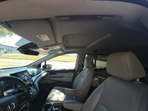 More photos of 2024 Honda Odyssey EX-L at Gulliver Auto Group, TX