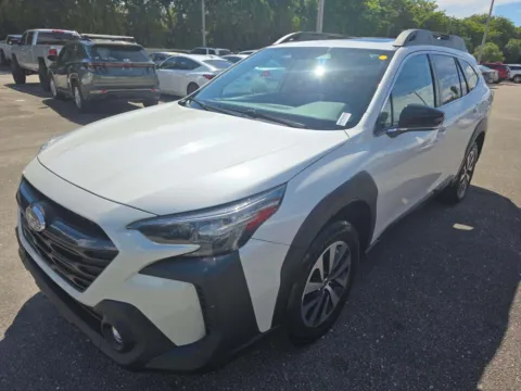 White 2023 Subaru Outback Premium for sale in Plano, TX