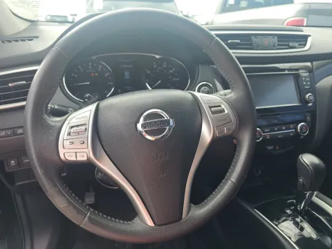 More photos of 2014 Nissan Rogue SL at Gulliver Auto Group, TX