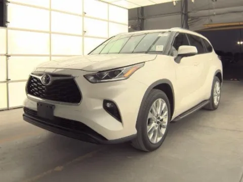 White 2020 Toyota Highlander Limited for sale in Plano, TX