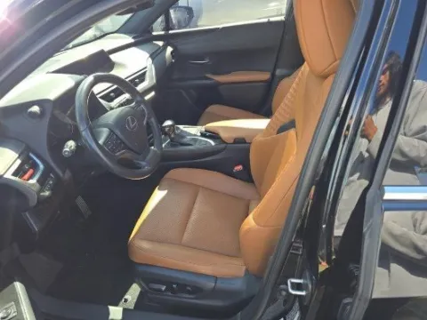 More photos of 2022 Lexus UX 200 Base at Gulliver Auto Group, TX
