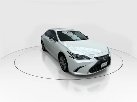 Photos of 2019 Lexus ES 350 for sale in Plano, TX at Gulliver Auto Group