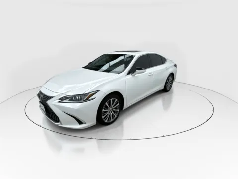 More photos of 2019 Lexus ES 350 at Gulliver Auto Group, TX