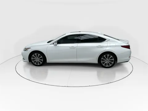 More photos of 2019 Lexus ES 350 at Gulliver Auto Group, TX