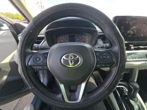 More photos of 2023 Toyota Corolla Cross LE at Gulliver Auto Group, TX