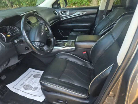 More photos of 2018 INFINITI QX60 at Gulliver Auto Group, TX