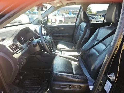 More photos of 2020 Honda Ridgeline RTL-E at Gulliver Auto Group, TX