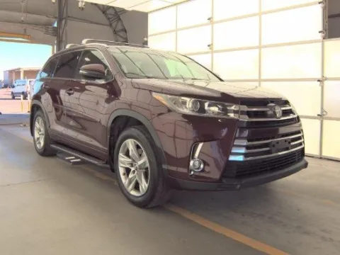 Red 2019 Toyota Highlander Limited for sale in Plano, TX