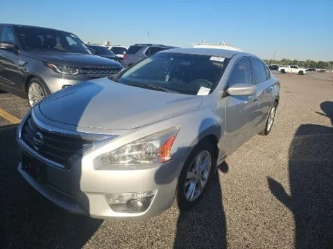 Silver 2015 Nissan Altima 2.5 SV for sale in Plano, TX