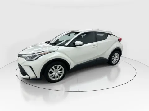More photos of 2021 Toyota C-HR LE at Gulliver Auto Group, TX