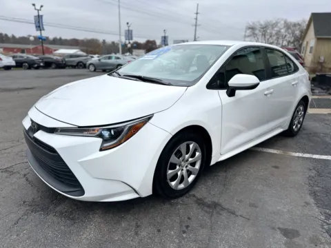 More photos of 2024 TOYOTA COROLLA LE at Pro Auto Finance, IN