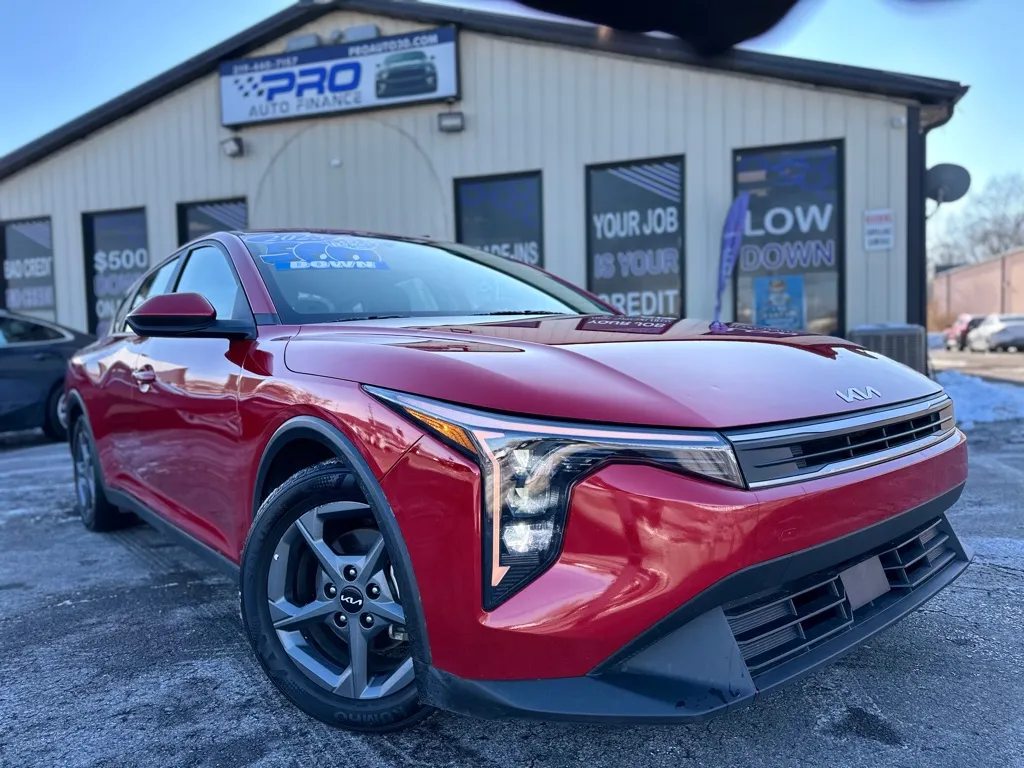 2025 Kia K4 LXS's photo