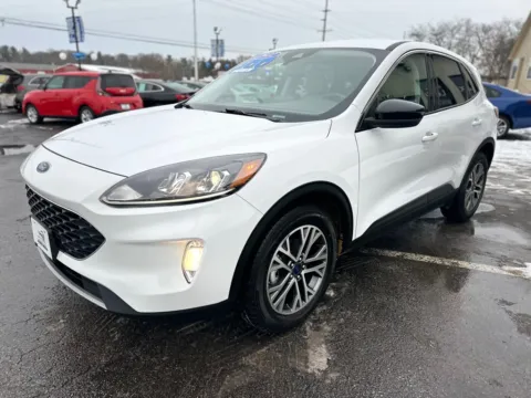 More photos of 2022 FORD ESCAPE SEL at Pro Auto Finance, IN