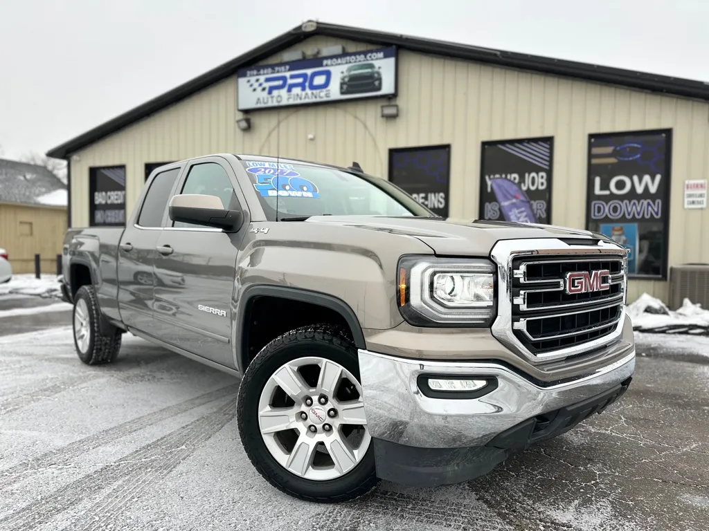 2017 GMC Sierra 1500 SLE's photo