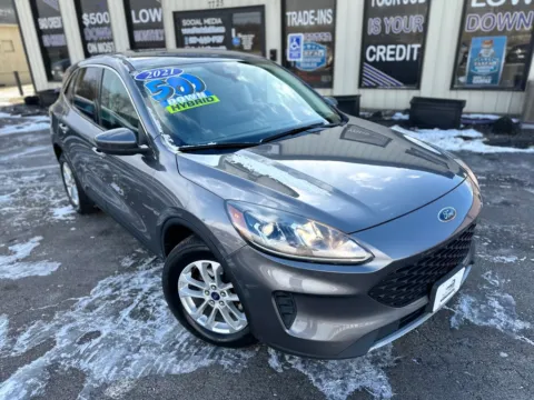 Photos of 2021 FORD ESCAPE HYBRID SE for sale in Crown Point, IN at Pro Auto Finance