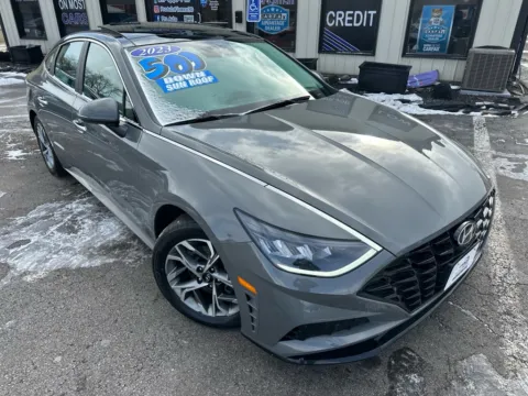Photos of 2023 HYUNDAI SONATA SEL for sale in Crown Point, IN at Pro Auto Finance
