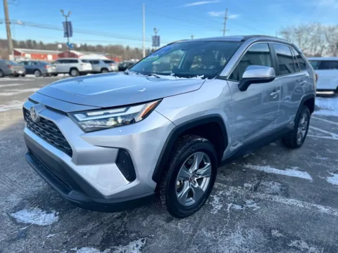 More photos of 2022 TOYOTA RAV4 HYBRID XLE at Pro Auto Finance, IN