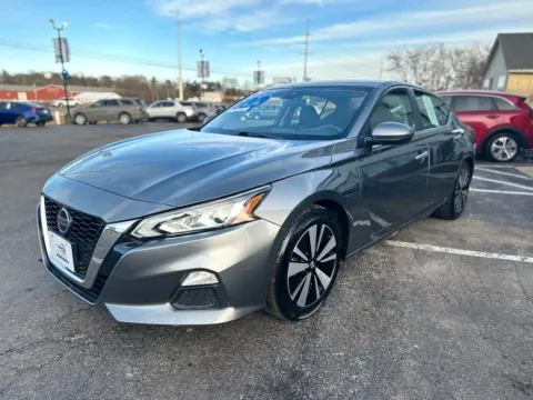 More photos of 2022 NISSAN ALTIMA 2.5 SV at Pro Auto Finance, IN