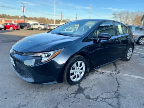 More photos of 2022 TOYOTA COROLLA LE at Pro Auto Finance, IN