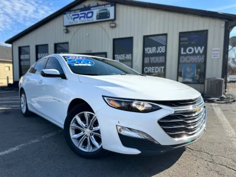 White 2024 CHEVROLET MALIBU LT for sale in Crown Point, IN