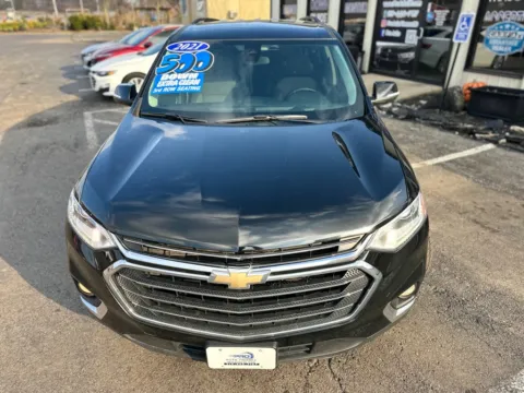More photos of 2021 CHEVROLET TRAVERSE LT CLOTH at Pro Auto Finance, IN
