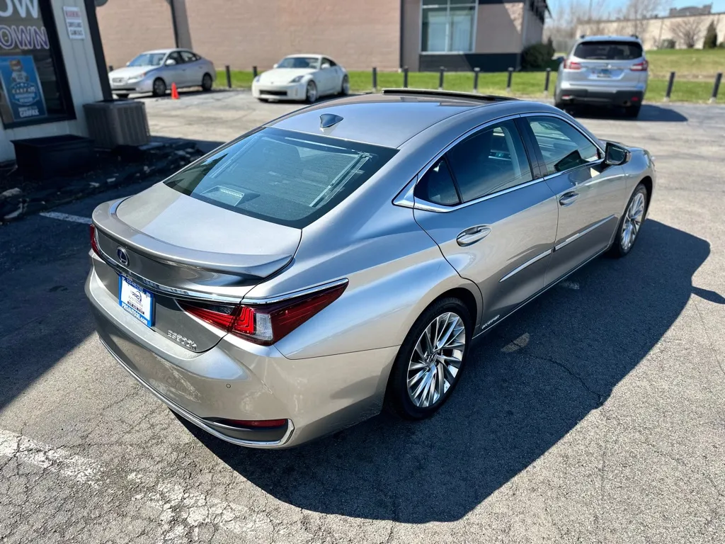 2021 Lexus ES Hybrid 300h Luxury - Photo 13