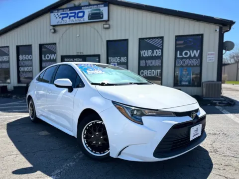 White 2023 TOYOTA COROLLA LE for sale in Crown Point, IN