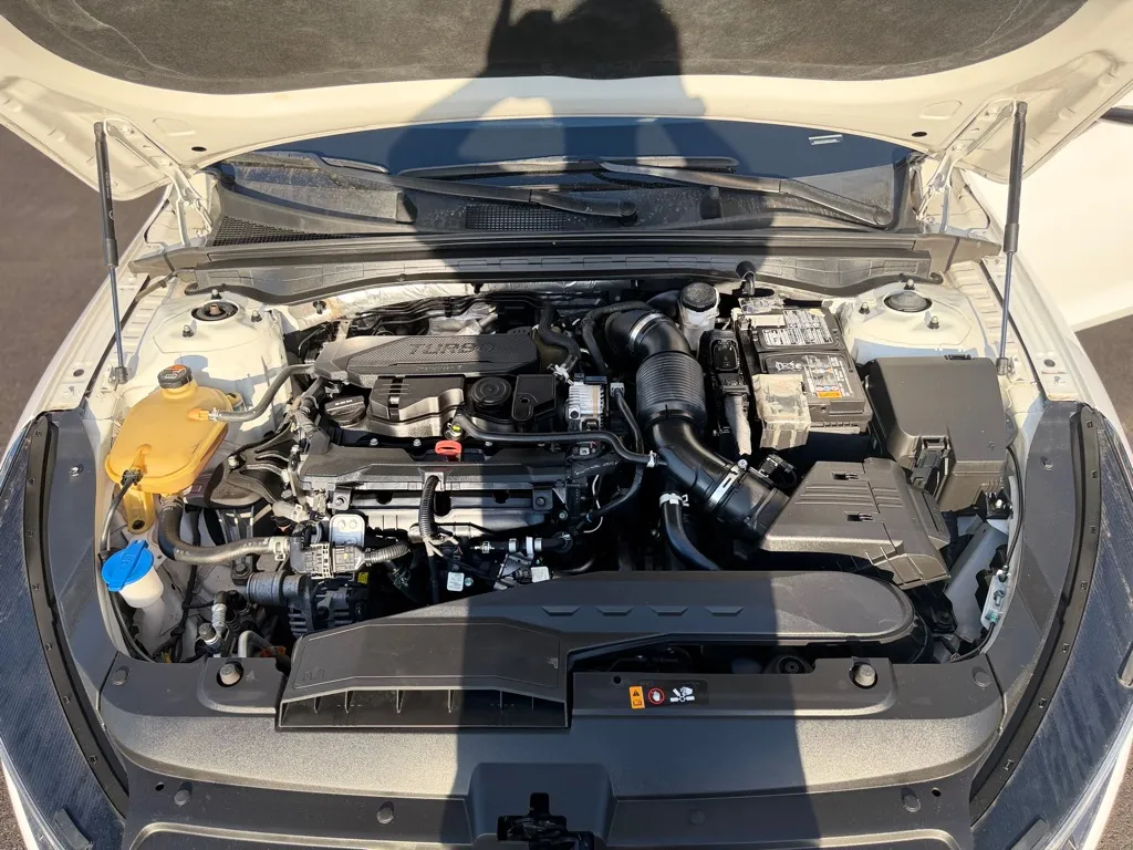 2024 Kia K5 EX - Photo 26