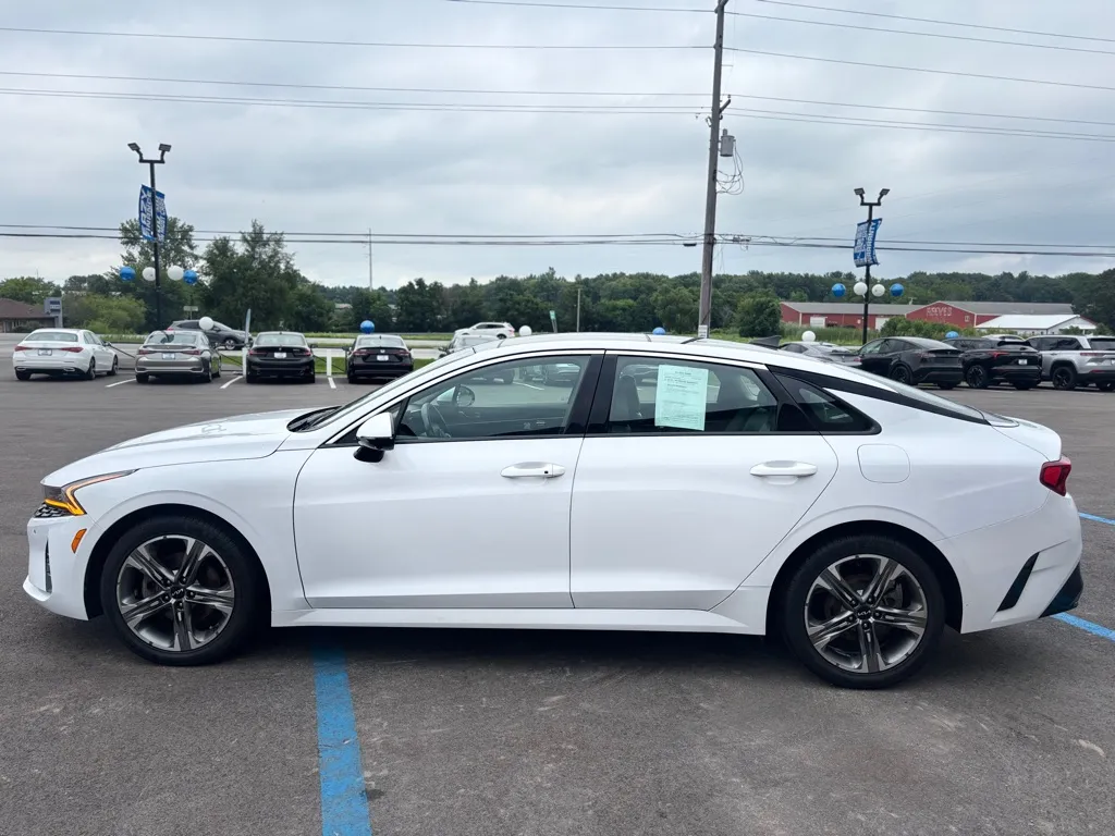 2024 Kia K5 EX - Photo 7