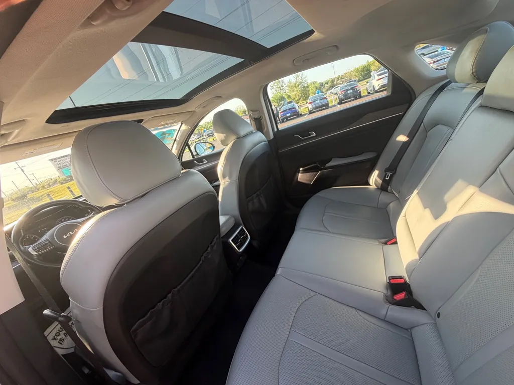 2024 Kia K5 EX - Photo 17