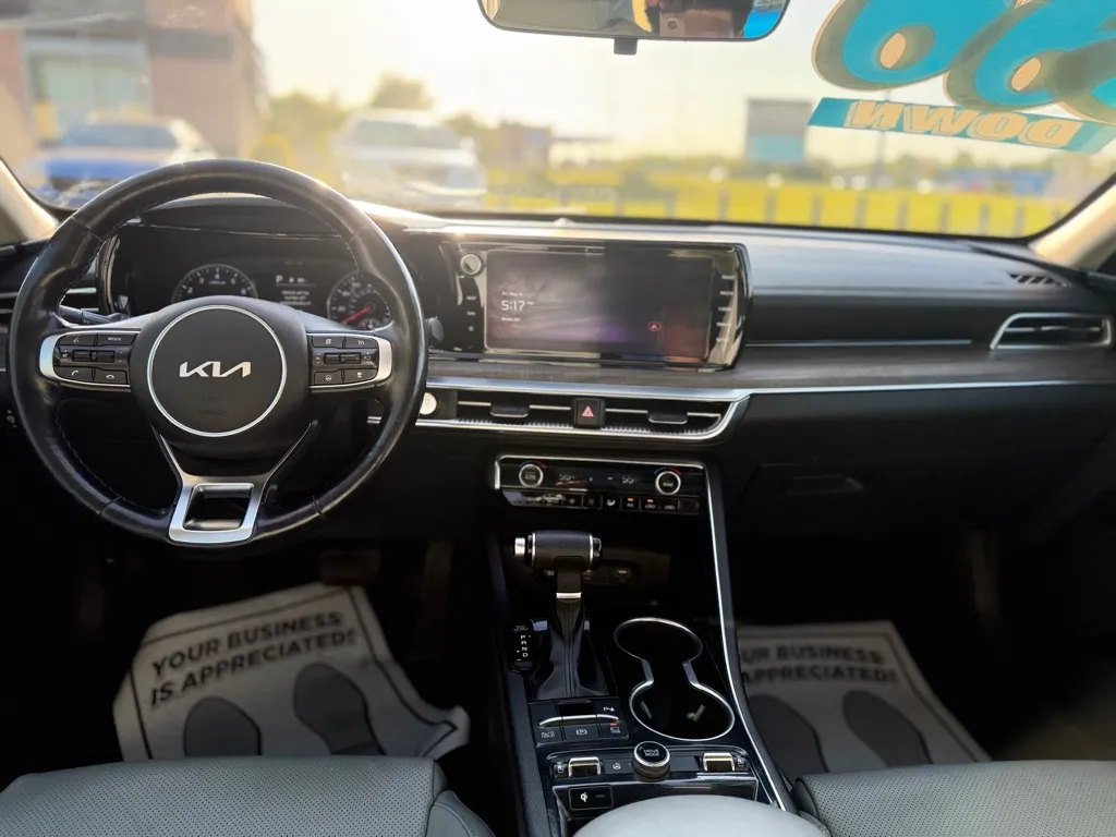 2024 Kia K5 EX - Photo 16