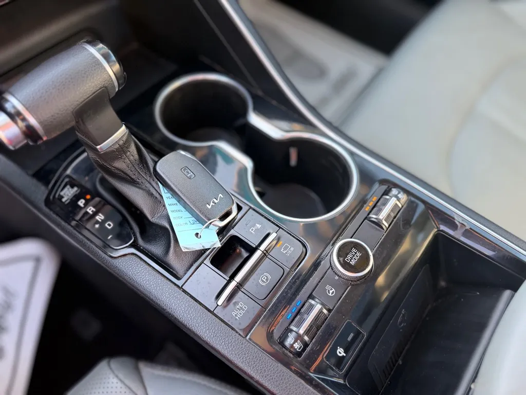 2024 Kia K5 EX - Photo 23