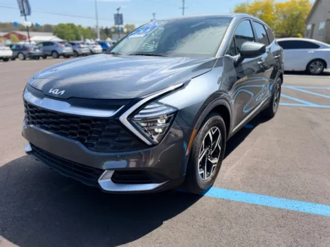 More photos of 2024 KIA SPORTAGE LX at Pro Auto Finance, IN