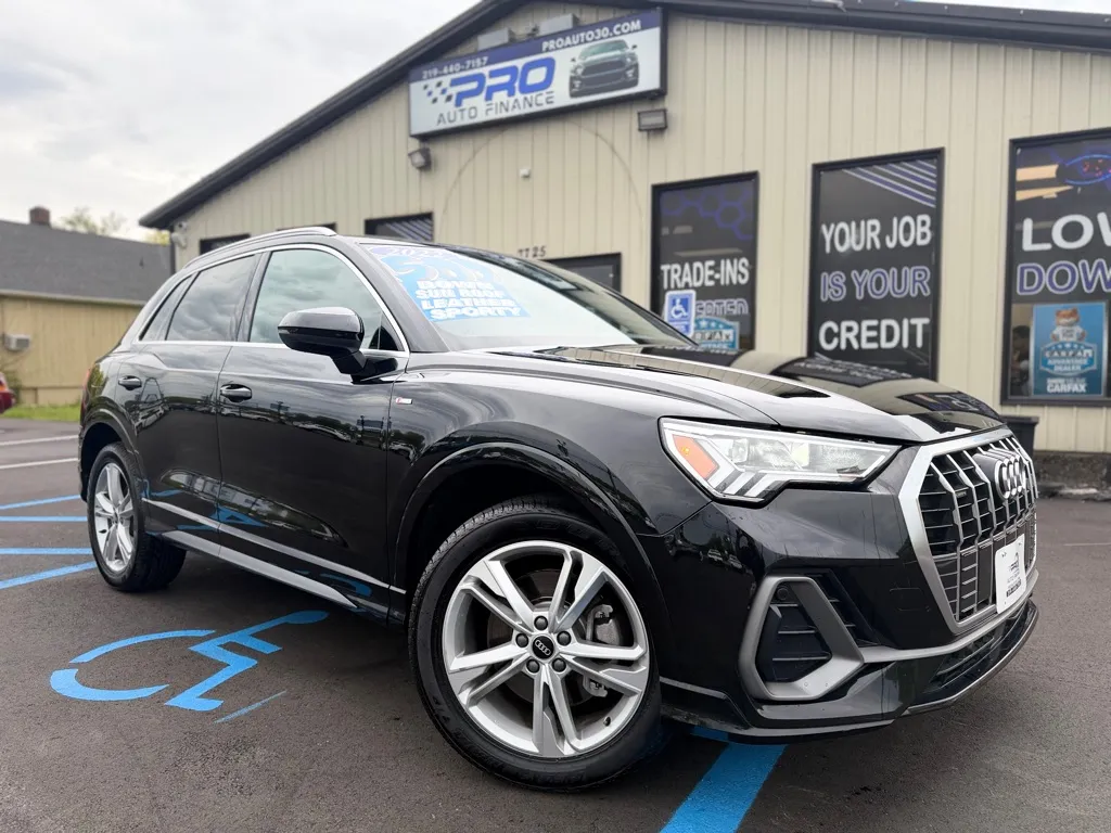 2022 Audi Q3 45 TFSI S Line Premium Plus quattro's photo