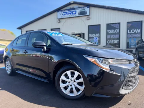 Black 2022 TOYOTA COROLLA LE for sale in Crown Point, IN