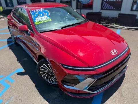 Photos of 2025 HYUNDAI SONATA HYBRID SEL for sale in Crown Point, IN at Pro Auto Finance