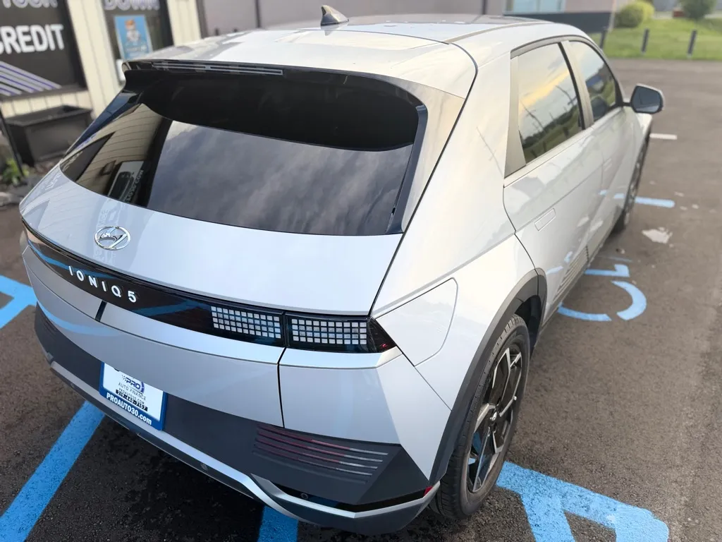 2024 Hyundai IONIQ 5 SEL - Photo 15
