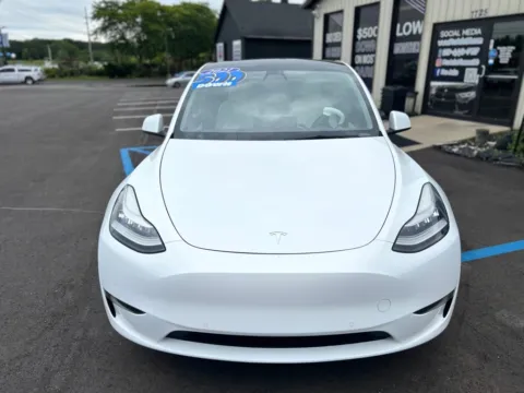More photos of 2021 TESLA MODEL Y LONG RANGE at Pro Auto Finance, IN
