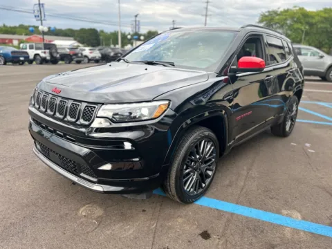 More photos of 2023 JEEP COMPASS (RED) EDITION at Pro Auto Finance, IN