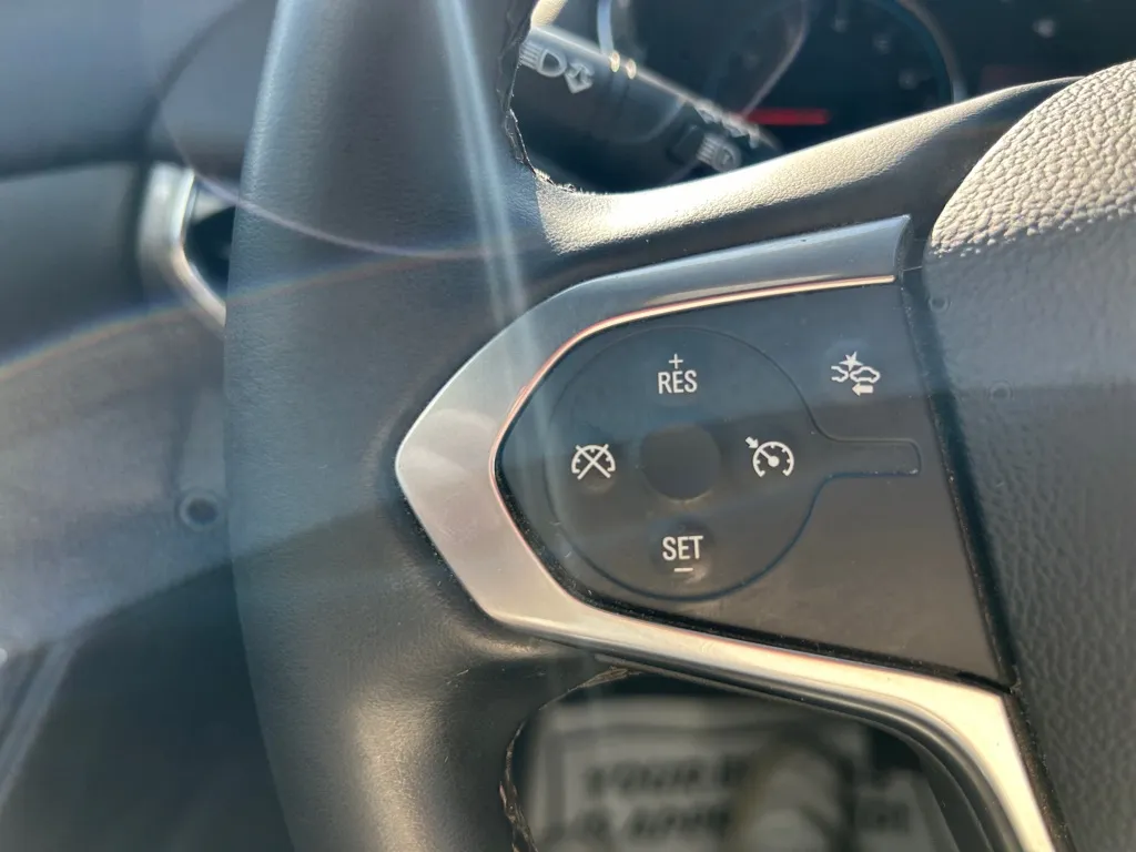 2023 Chevrolet Traverse 1LT - Photo 25