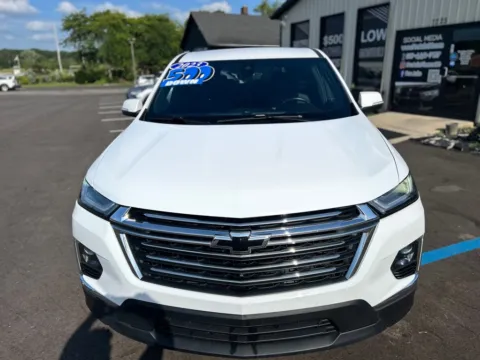 More photos of 2023 CHEVROLET TRAVERSE LT CLOTH at Pro Auto Finance, IN