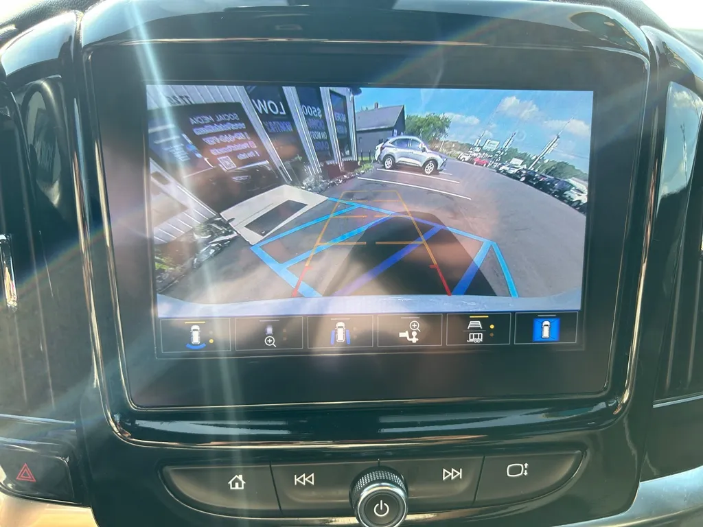 2023 Chevrolet Traverse 1LT - Photo 26