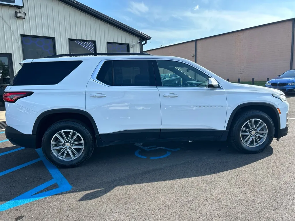 2023 Chevrolet Traverse 1LT - Photo 16
