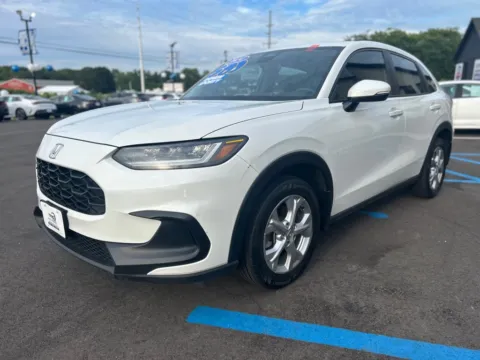 More photos of 2024 HONDA HR-V LX at Pro Auto Finance, IN