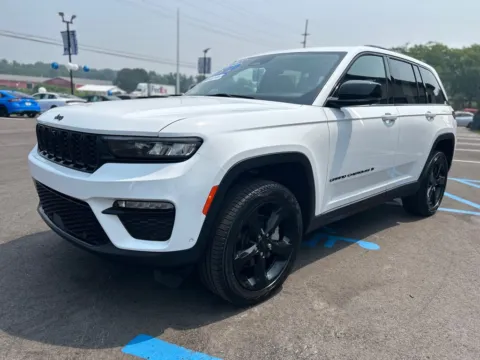 More photos of 2023 JEEP GRAND CHEROKEE LIMITED at Pro Auto Finance, IN