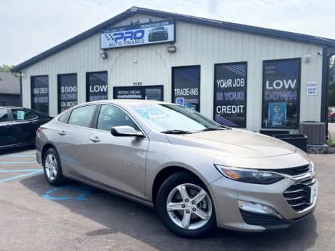 Gray 2024 CHEVROLET MALIBU LT for sale in Crown Point, IN