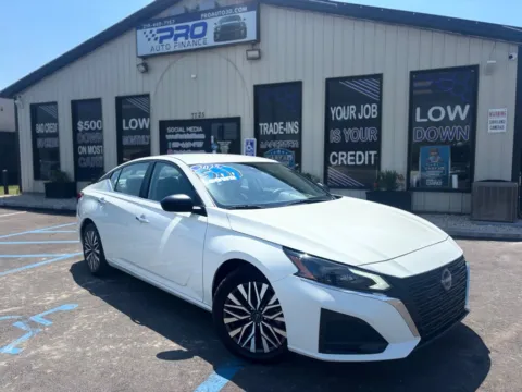 White 2025 NISSAN ALTIMA 2.5 SV for sale in Crown Point, IN